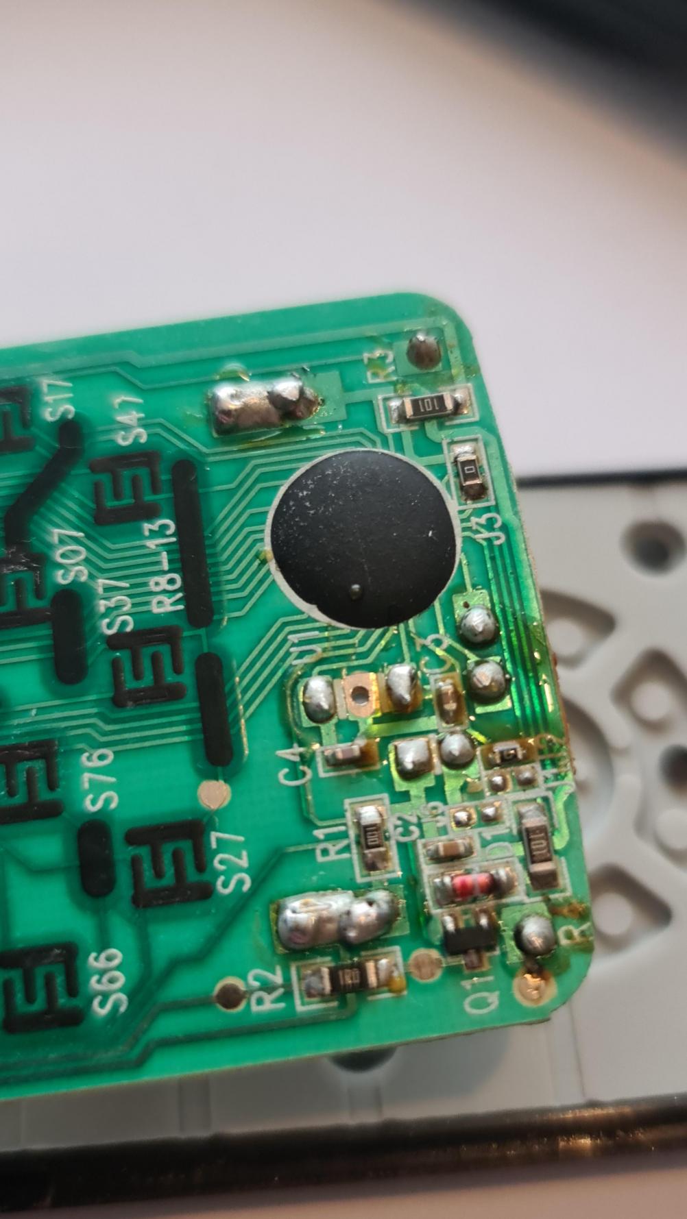 Denon RC-979 Remote Control - Inside Image