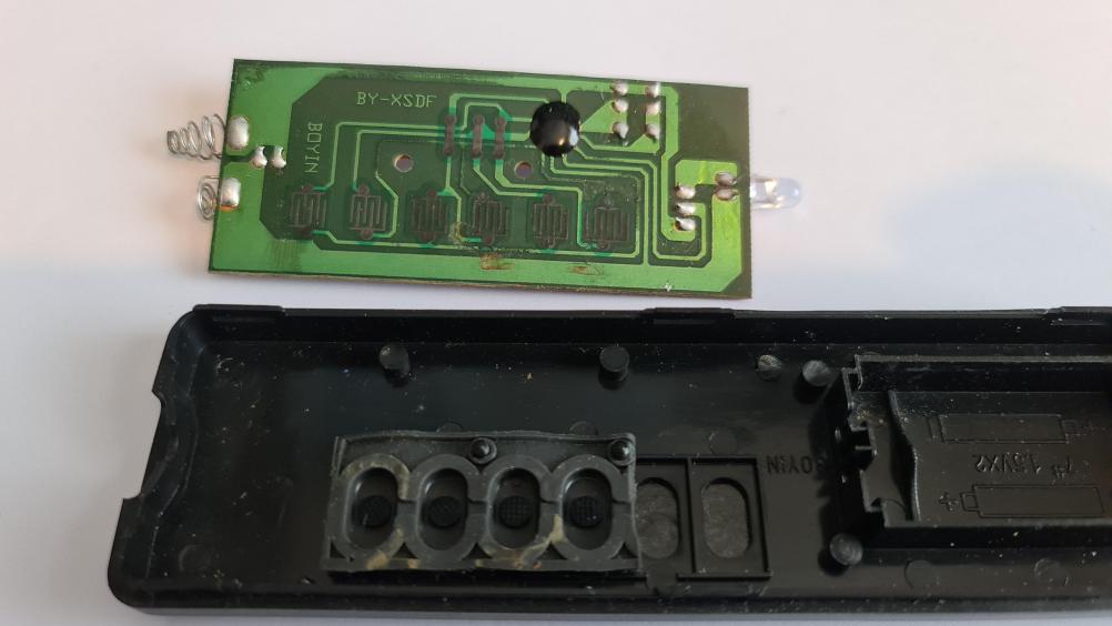 RCS-01A  Remote Control - Inside Image