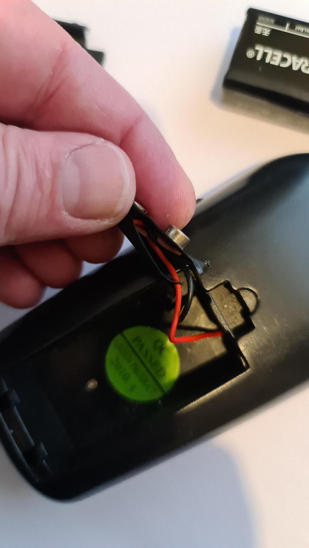 Riviera  UR203 Remote Control - Inside Image