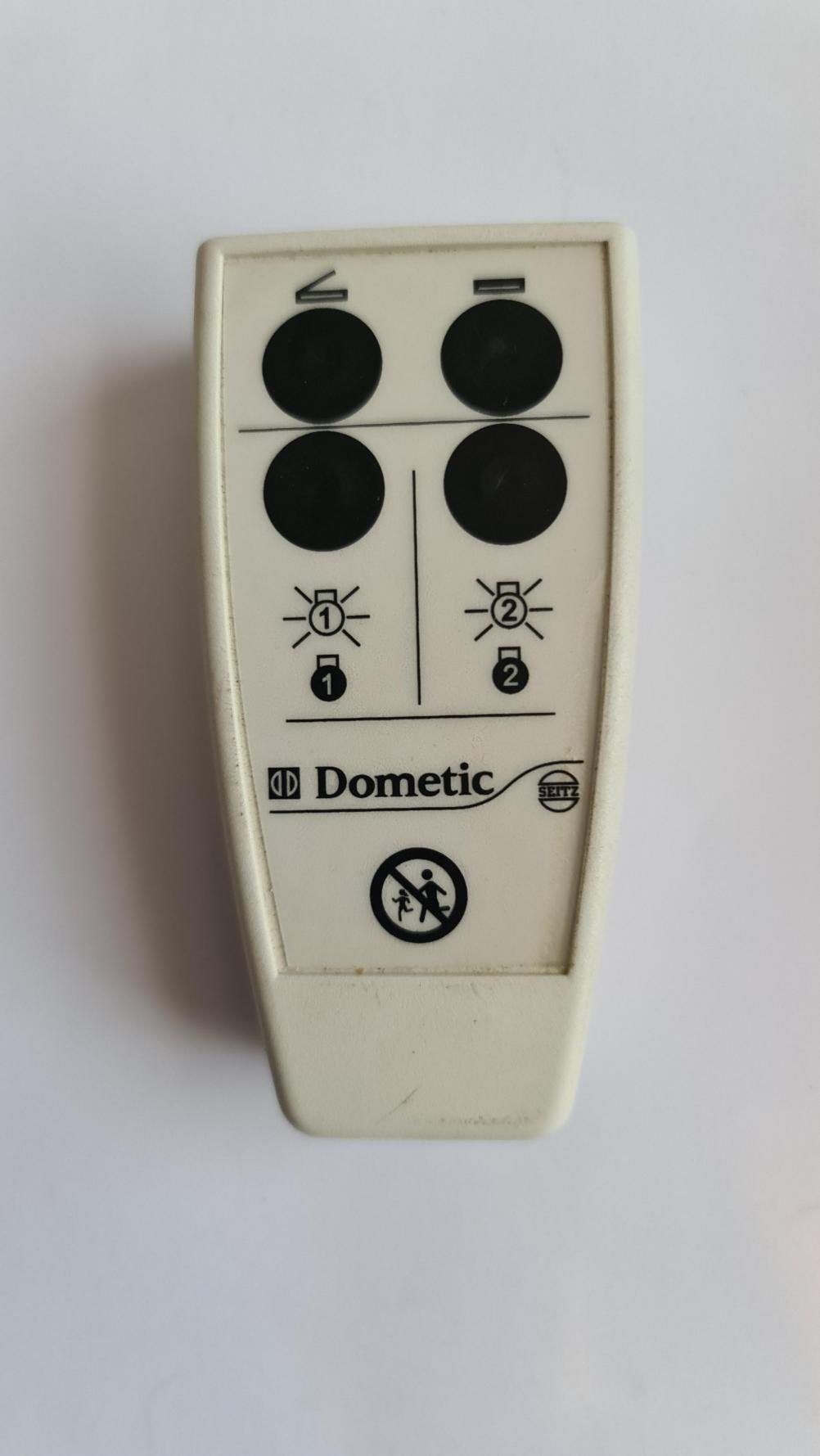 Heki Dometic  Remote Control - Front Image