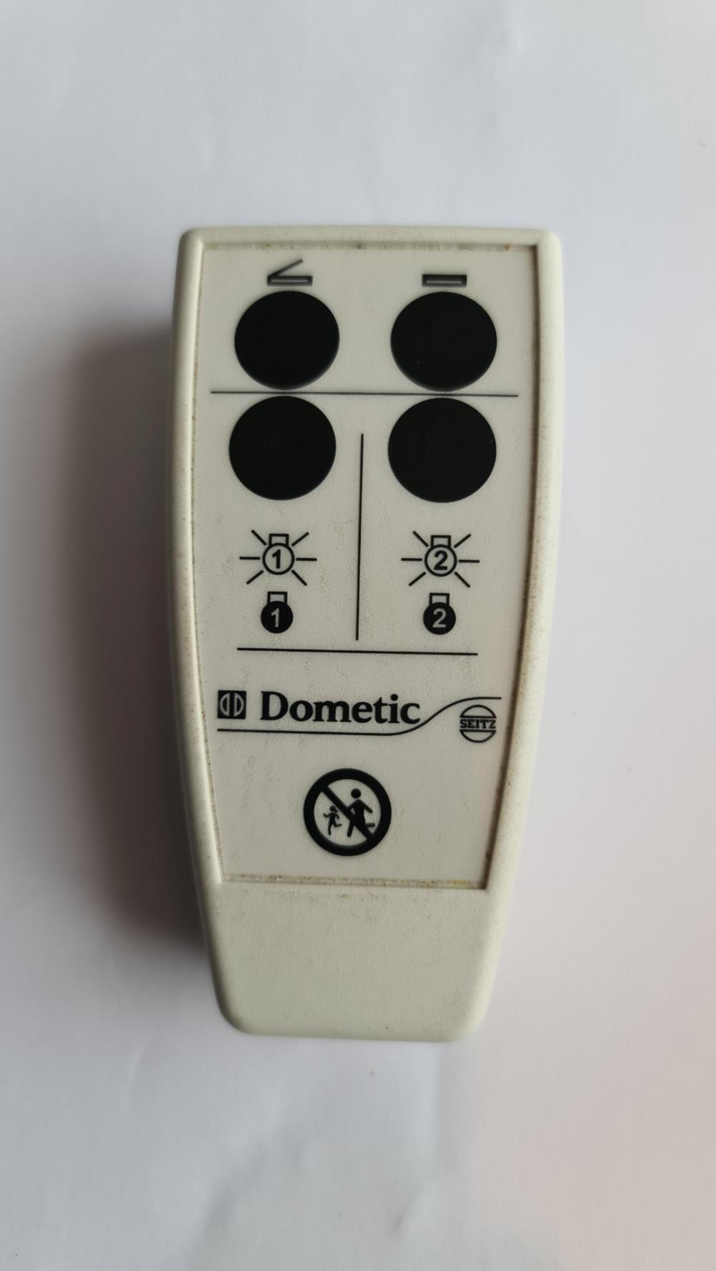 Dometic Heki 4 Remote Control - Front Image