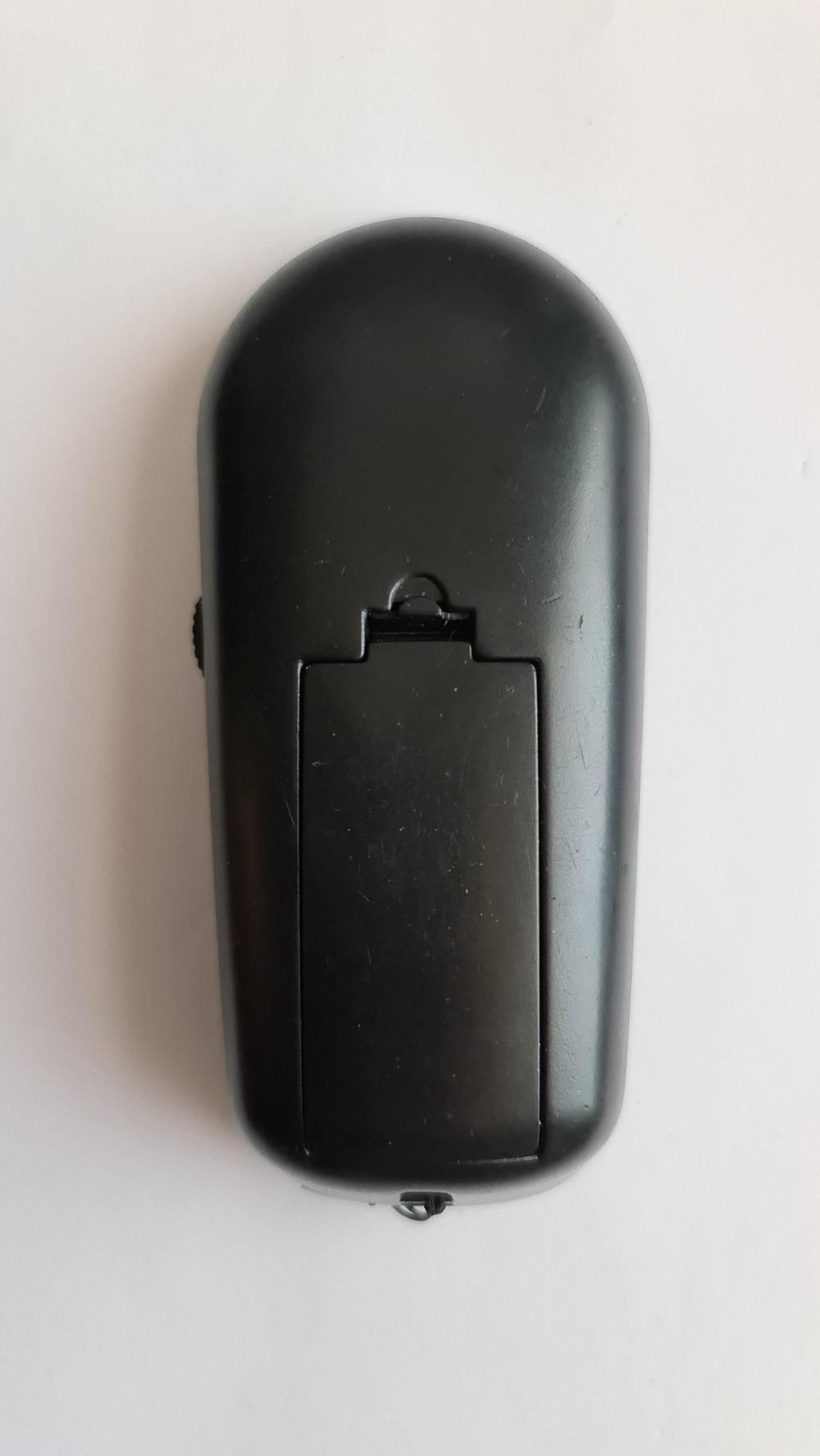 ROYAL  TITAN UM203 Remote Control - Back Image