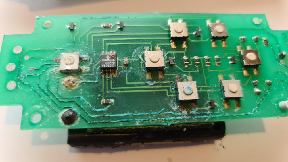 Carver  Remote Control - Inside Image