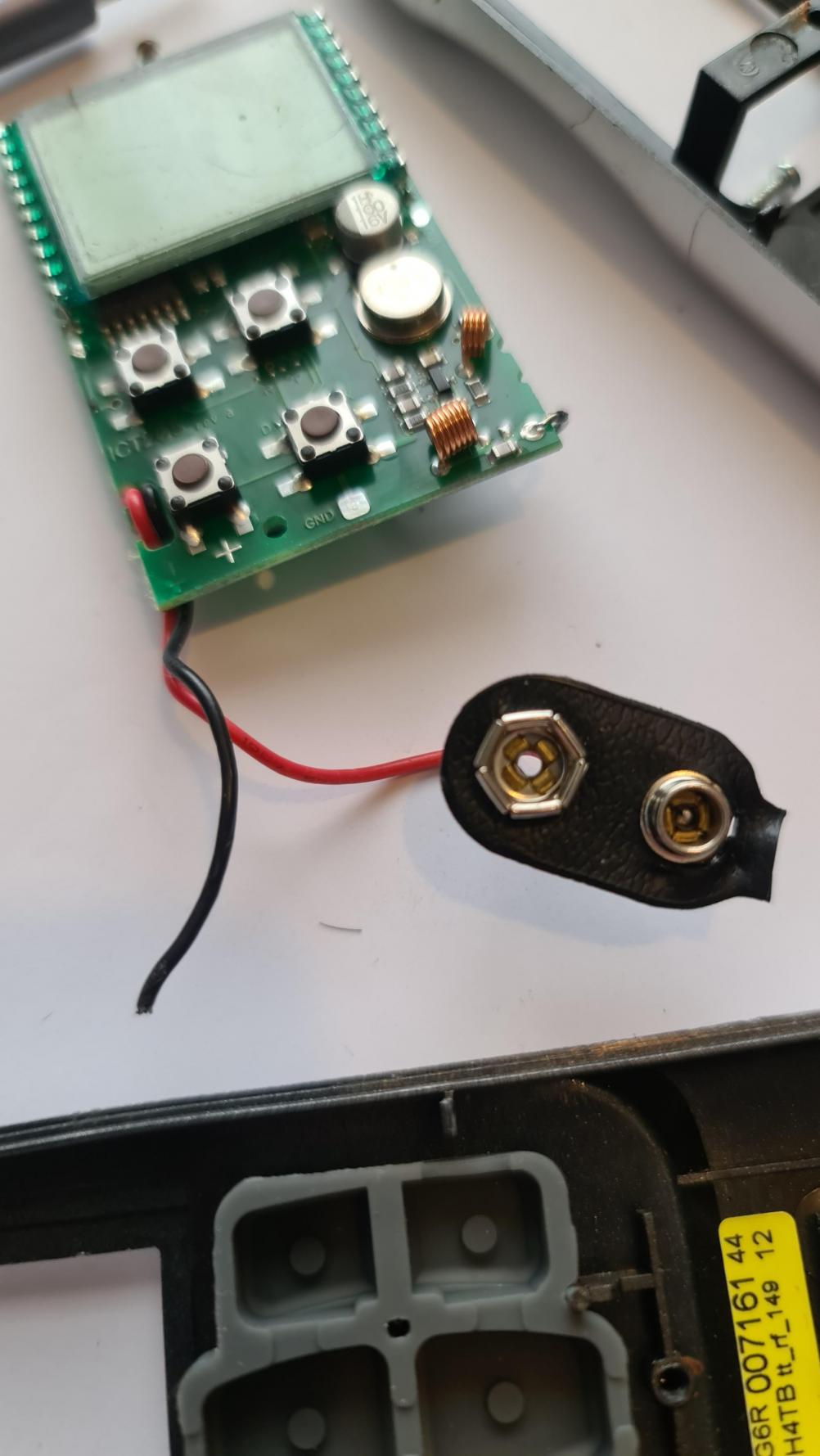 Mertik Maxitrol  G6R - H4TB - 9 VC Remote Control - Inside Image