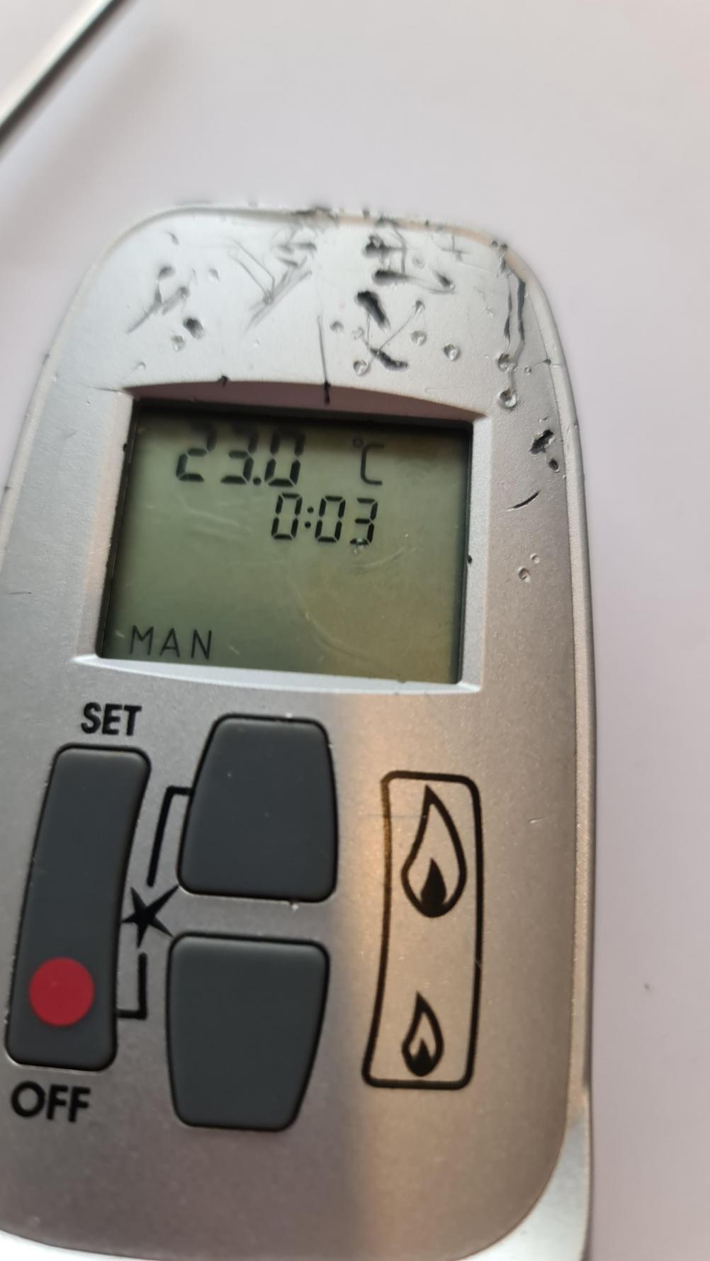 Mertik Maxitrol  G6R - H4TB - 9 VC Remote Control - Second Inside Image