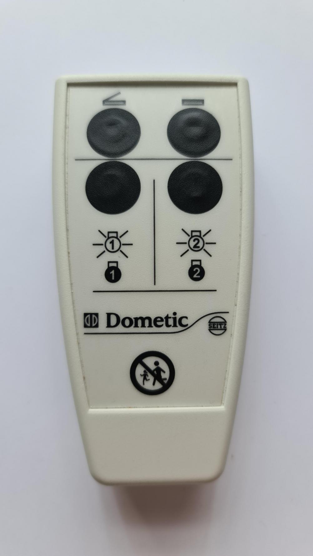 Dometic Heki 4 Remote Control - Front Image