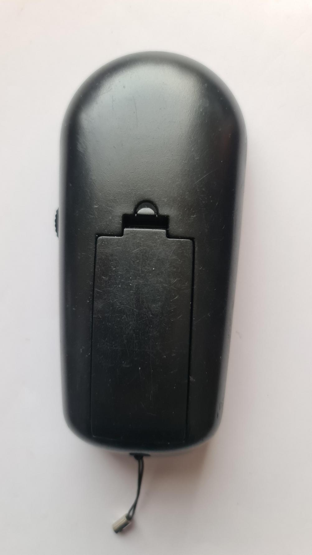 Royal  UM203  Remote Control - Back Image