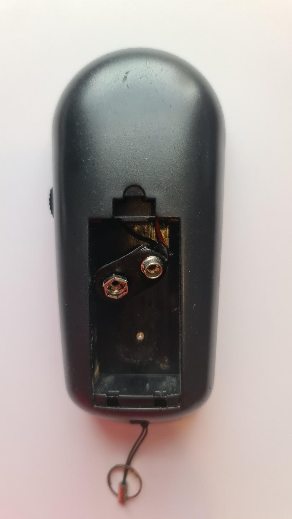 Royal  UM 203 Remote Control - Back Image