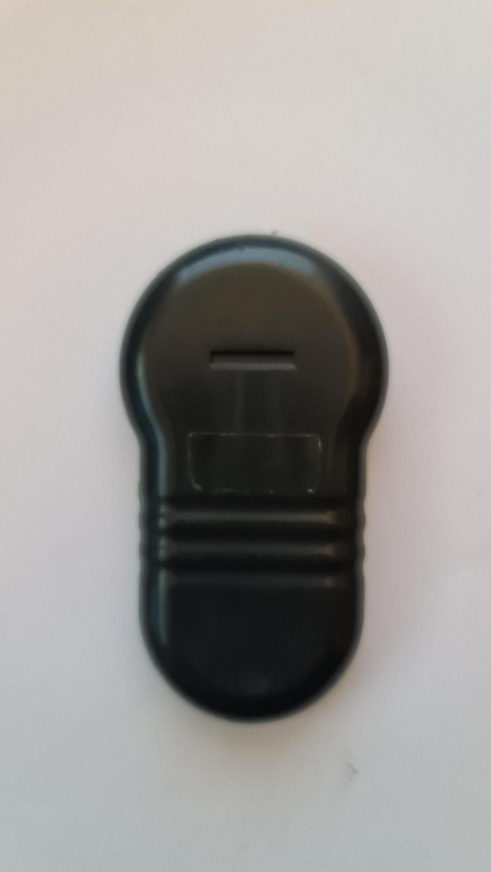 Merlin M872 Remote Control - Back Image
